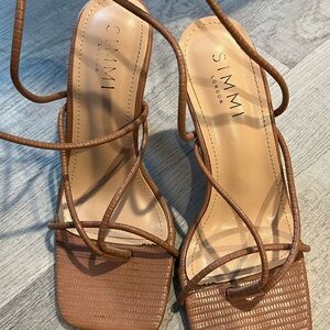 SIMMI London Women’s Tan Strappy Square-Toe Heeled Sandals